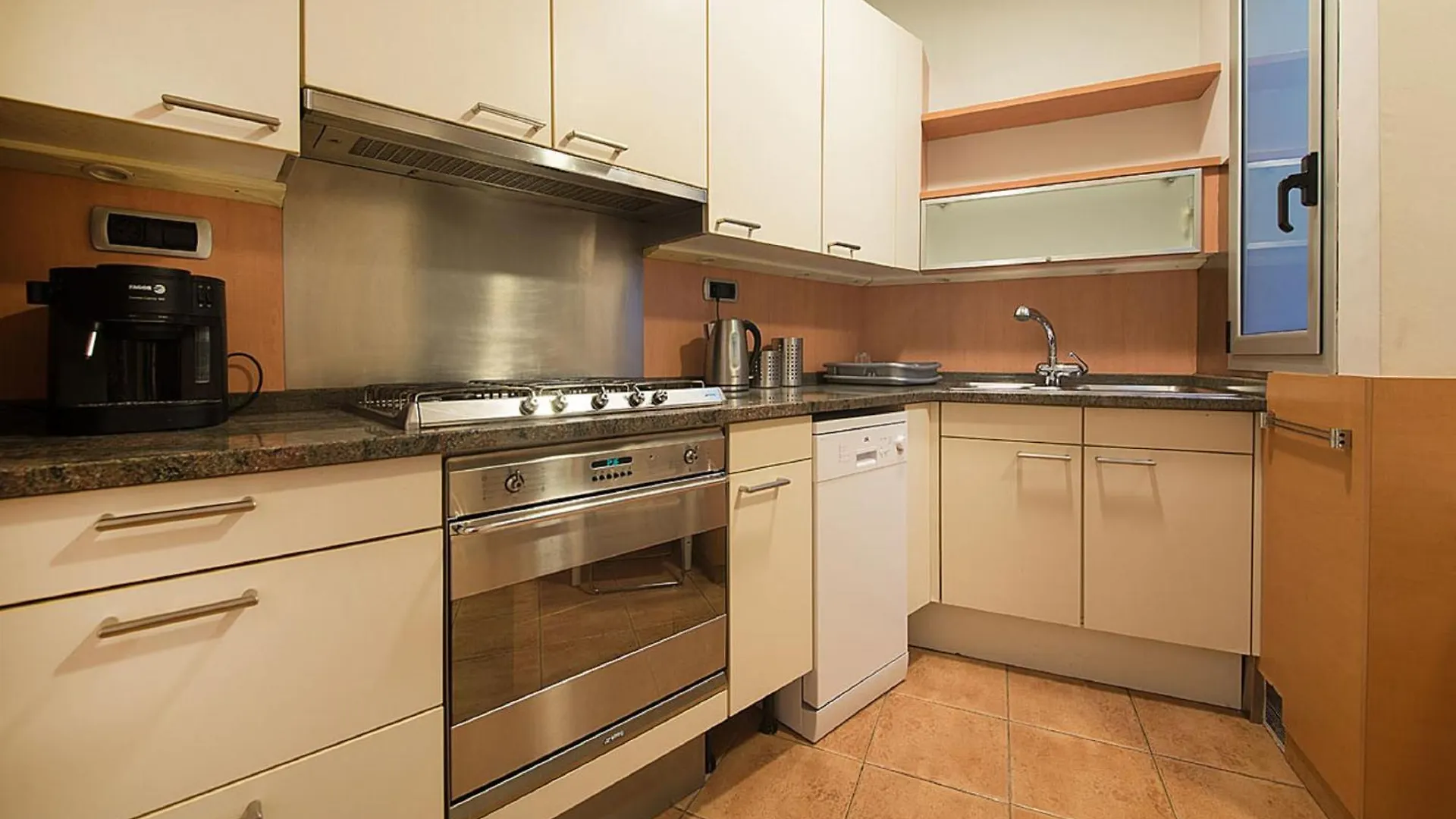 Apartamento 4 Dormitorios En Calle Balmes - You Stylish Apartments Barcelona 0*,  Spanien