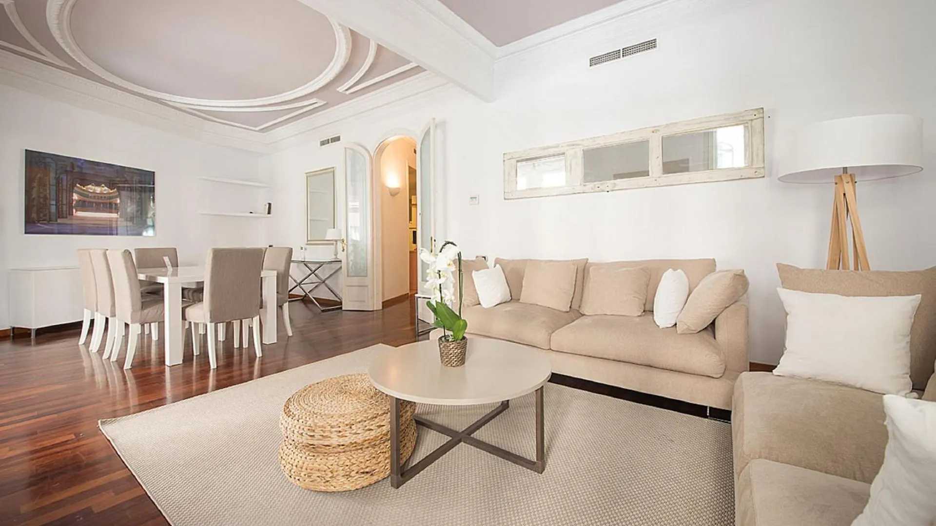 Apartamento 4 Dormitorios En Calle Balmes - You Stylish Apartments Barcelona Spanien